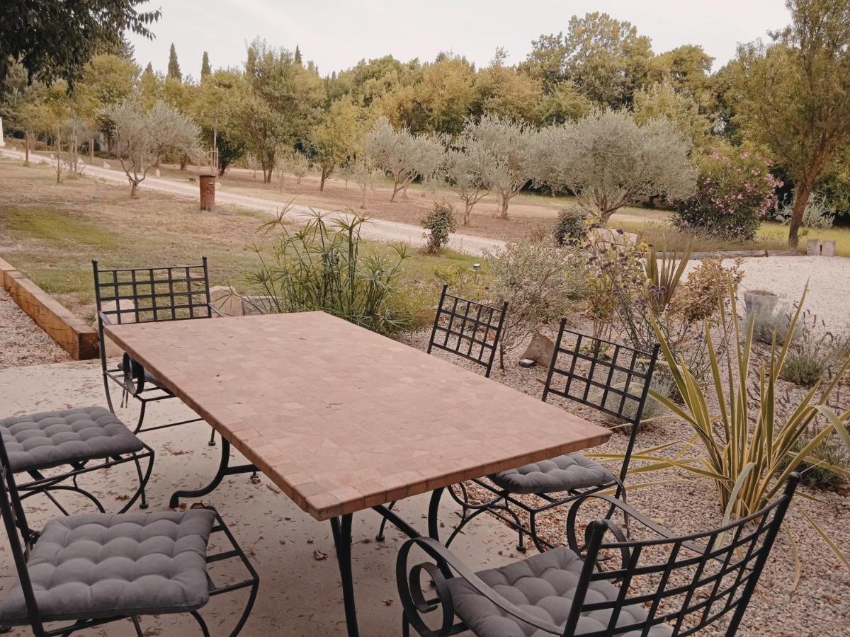 Gite Du Mas De La Finiere ,Avec Spa Interieur Châteaurenard Zewnętrze zdjęcie