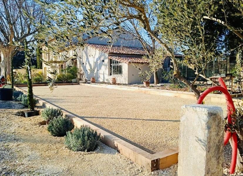 Gite Du Mas De La Finiere ,Avec Spa Interieur Châteaurenard Zewnętrze zdjęcie
